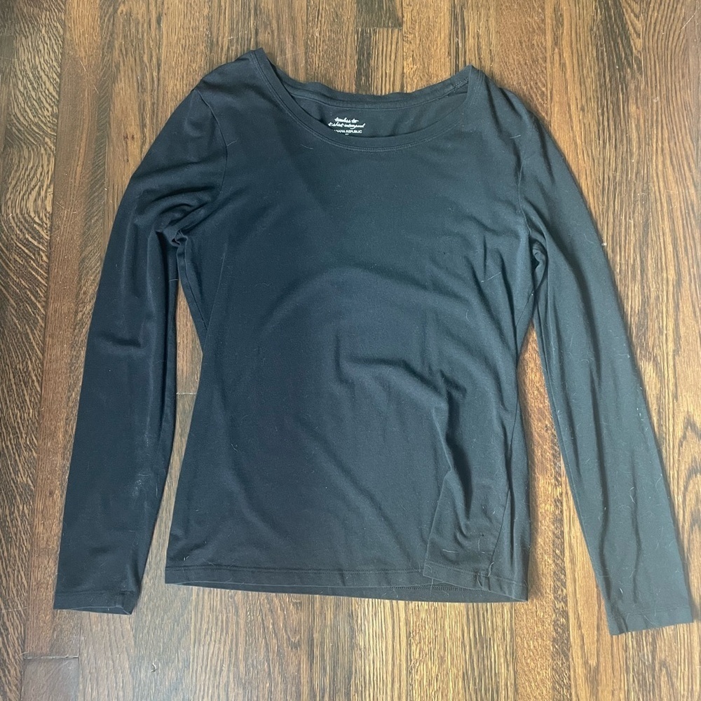 Banana republic black long sleeve tee